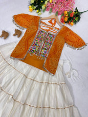 White Lehenga Gamthi Kediya Choli Close Up Flat Lay – KL198 – Kalyanja