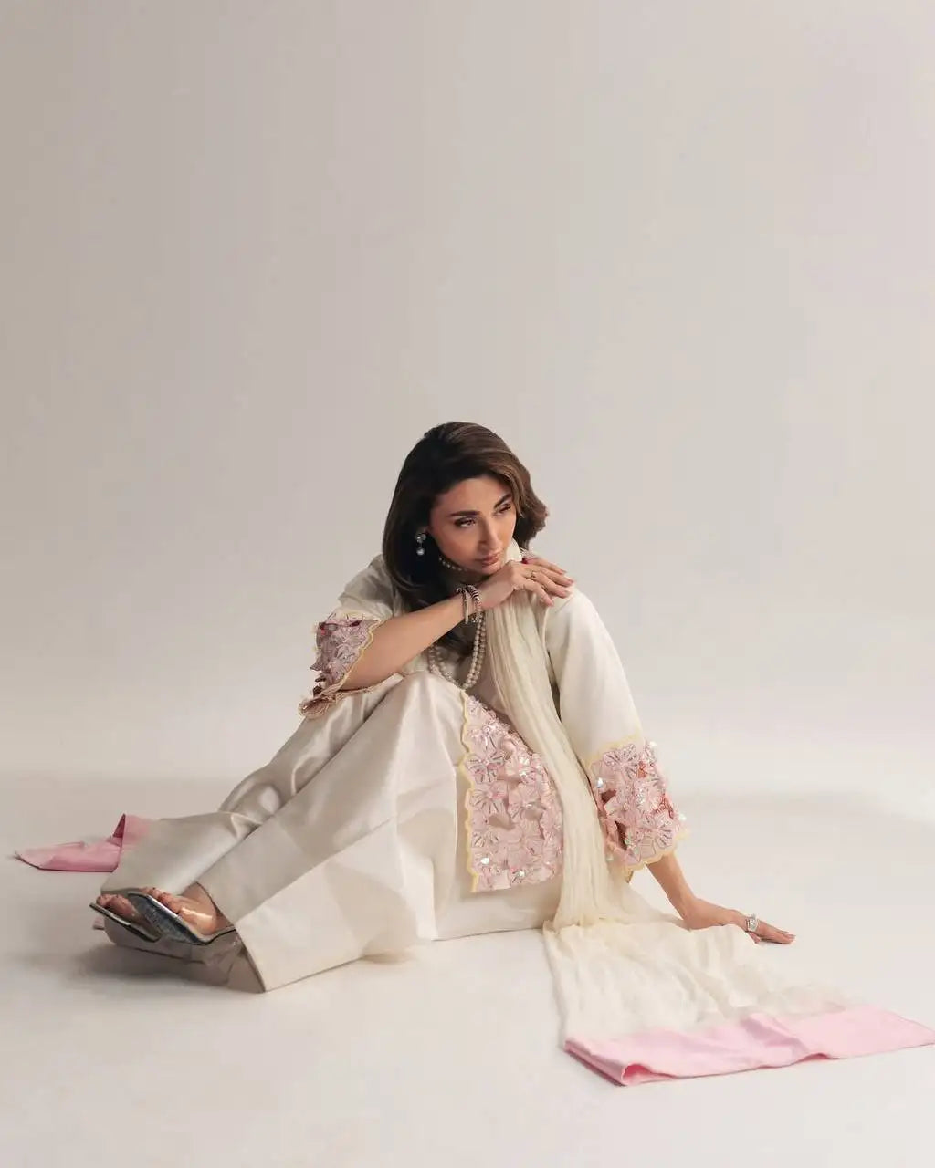 White Sequins Suit with Farshi Shalwar – Sitting Pose | KU118 | Kalyanja