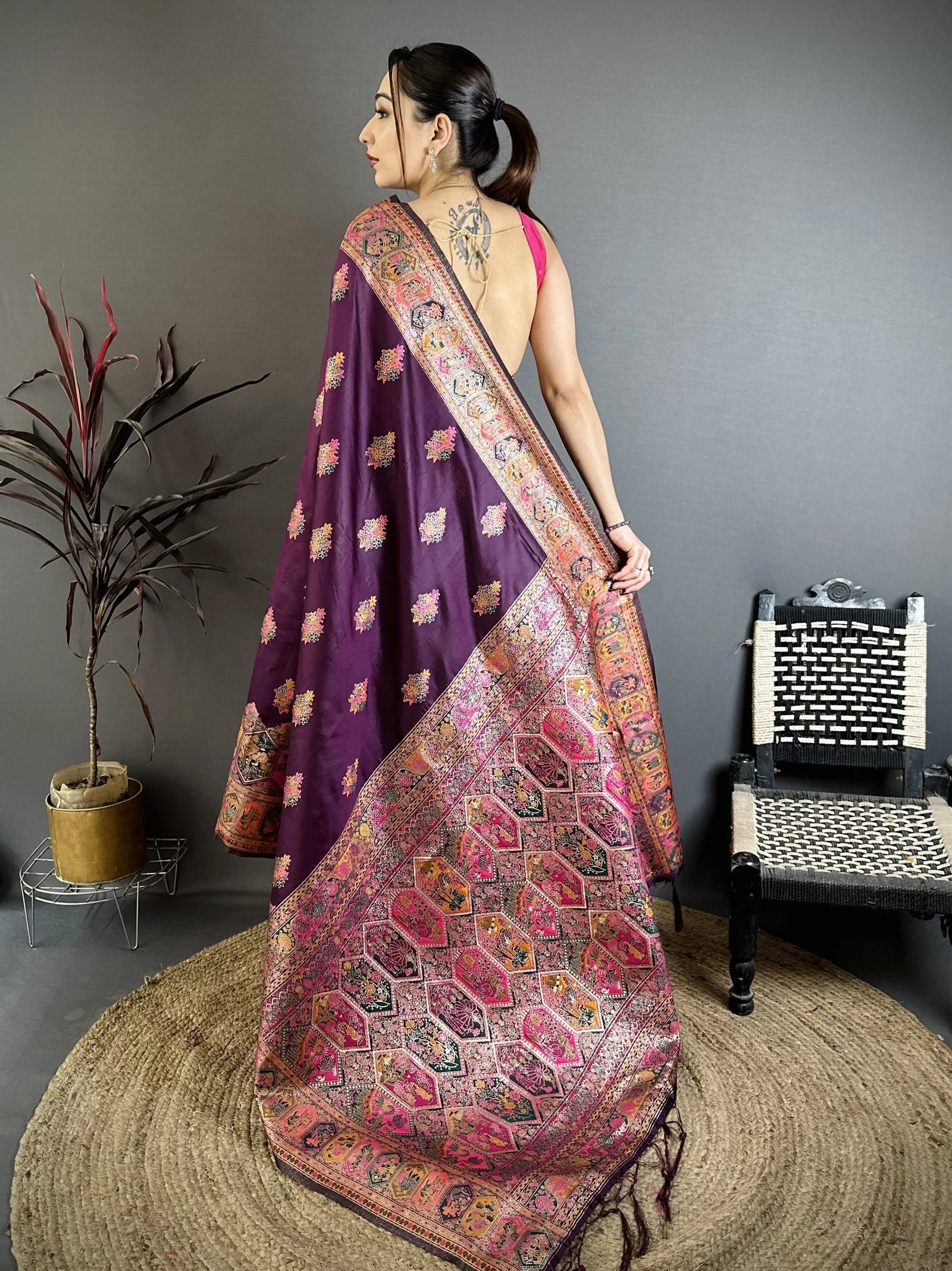 Wine Zari Weaving Saree back pallu spread – KS372