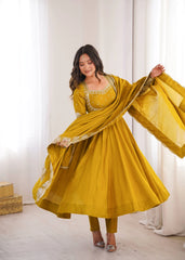 Yellow Sequins Suit Circular Chakra Embroidery Kalyanja KU274